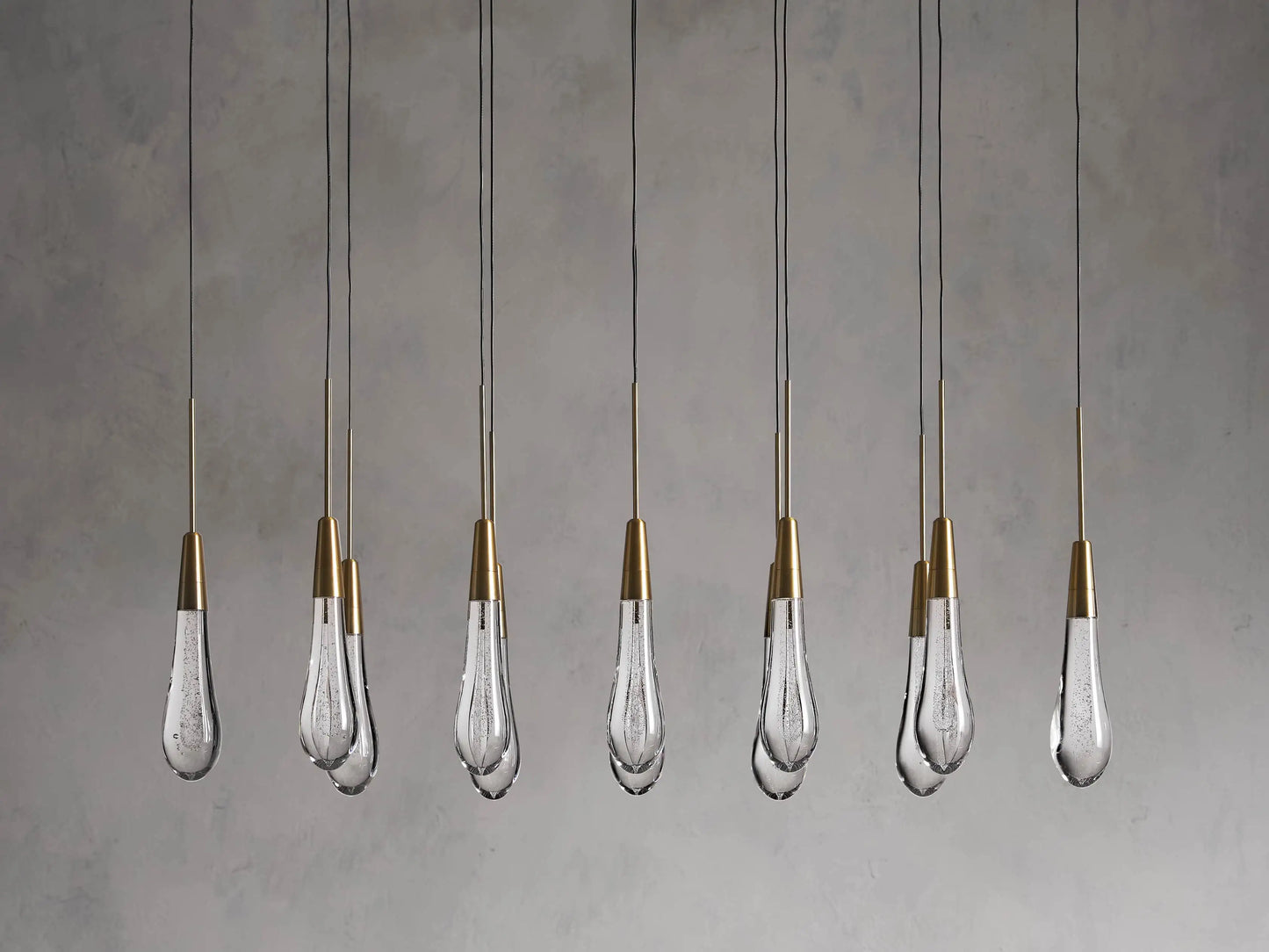 Soltaire Glass Linear Chandelier