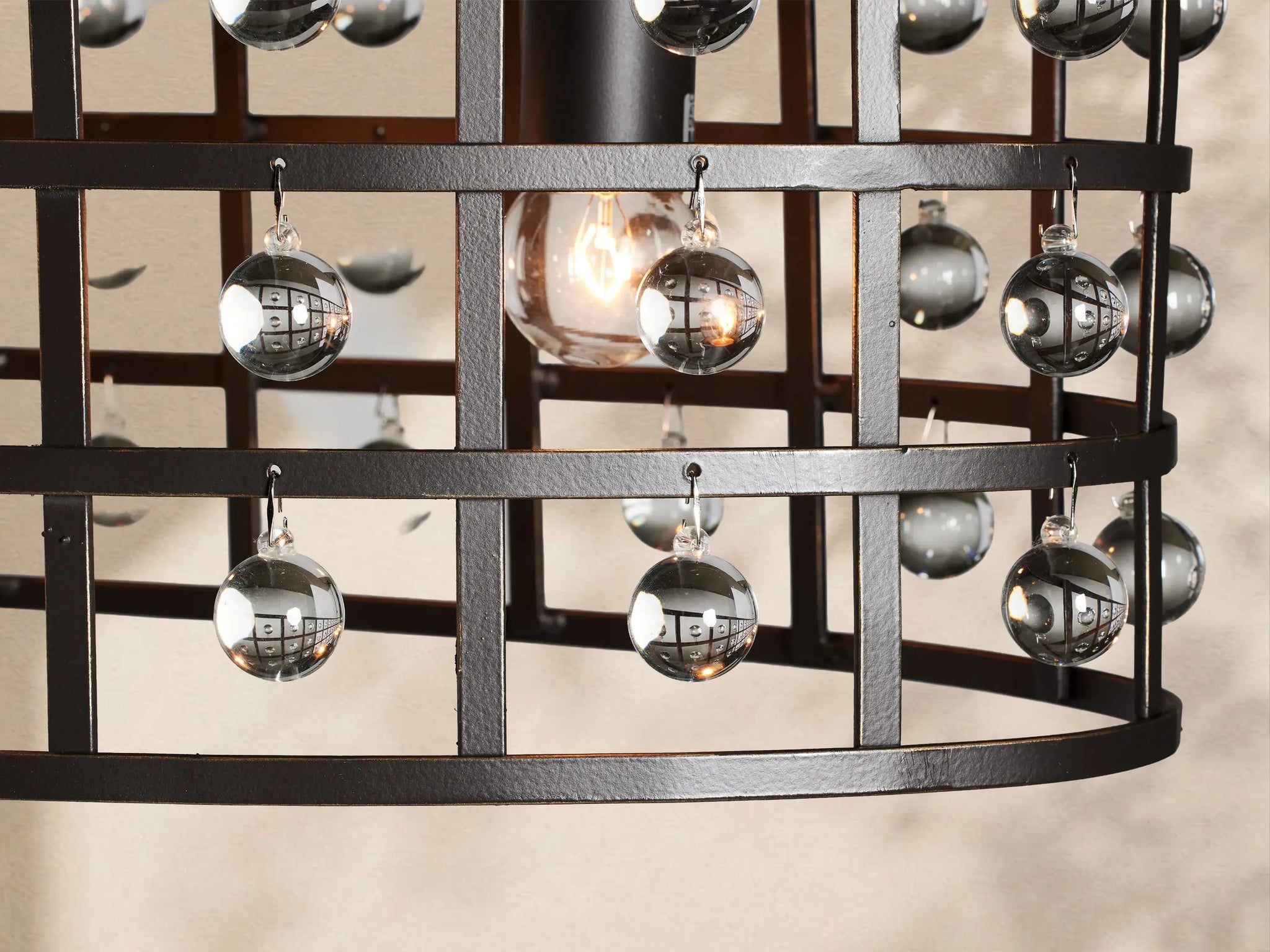 La Catiefa Oval Chandelier