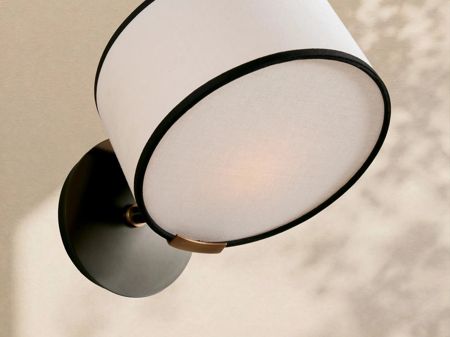 Daphne Sconce