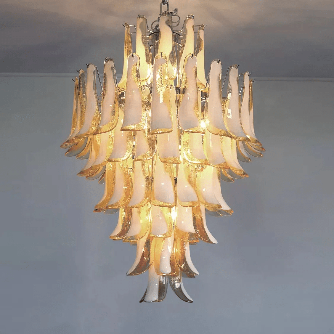 Dravina Glass Petals Pendant Lamp 31.5″D