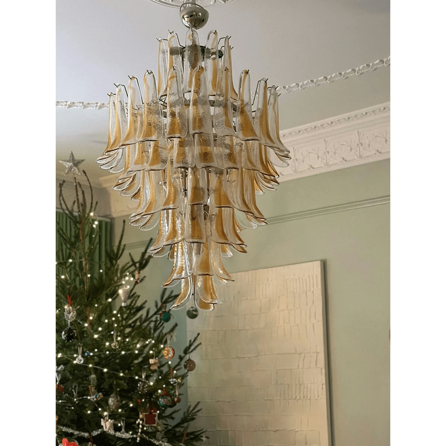 Dravina Glass Petals Pendant Lamp 31.5″D