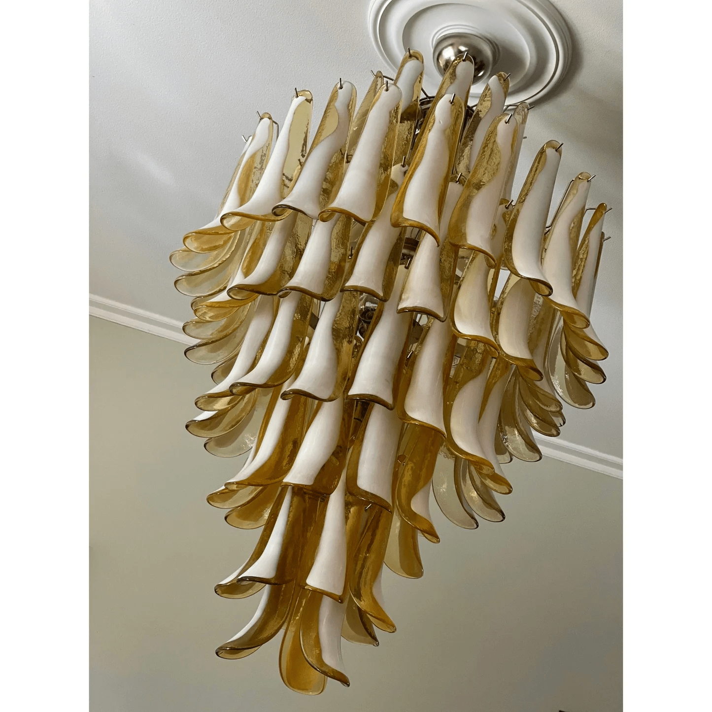 Dravina Glass Petals Pendant Lamp 31.5″D