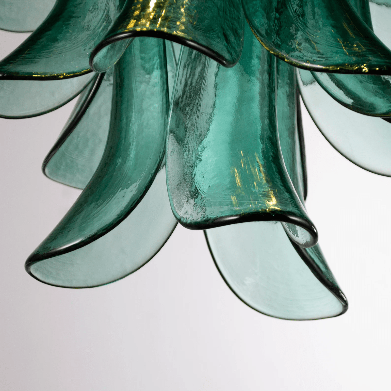 Petali Chandelier 26″