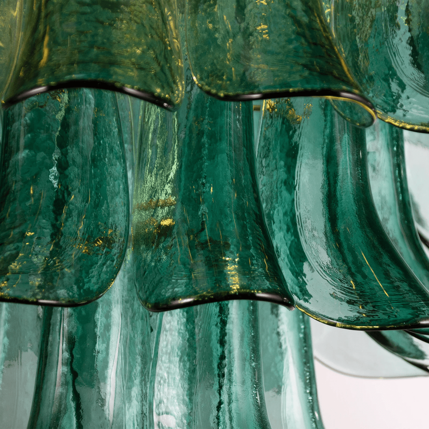 Petali Chandelier 26″