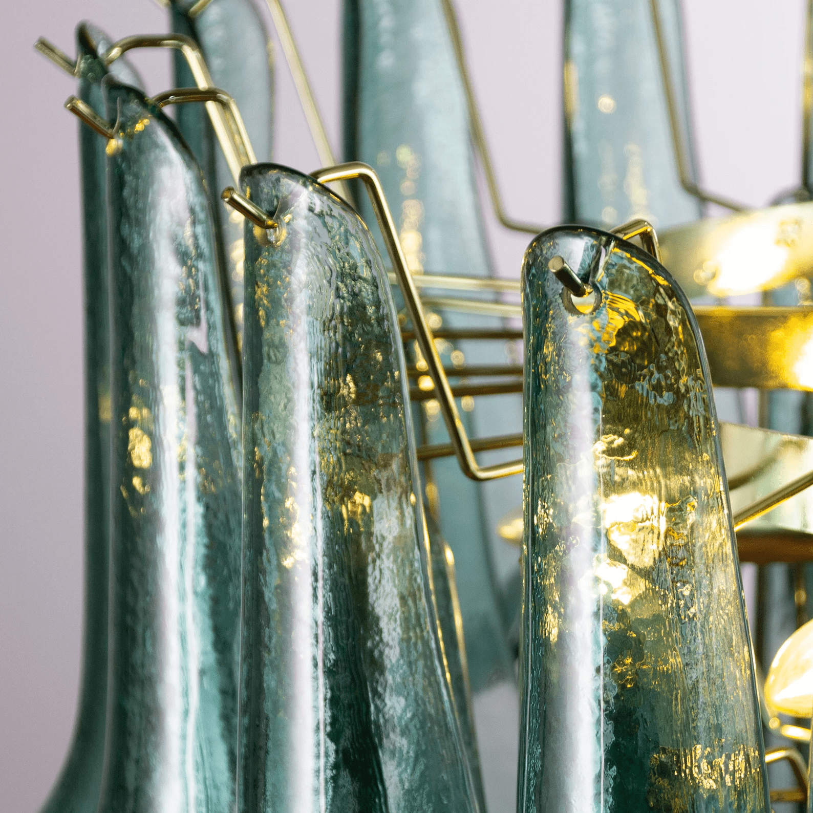 Petali Chandelier 26″