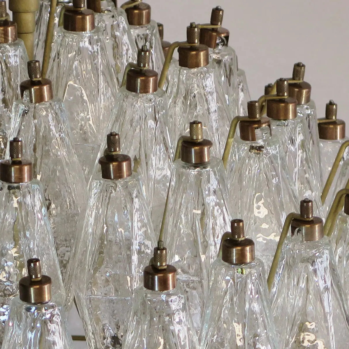 Verona Round Chandelier 24" - 140 Glass Clear