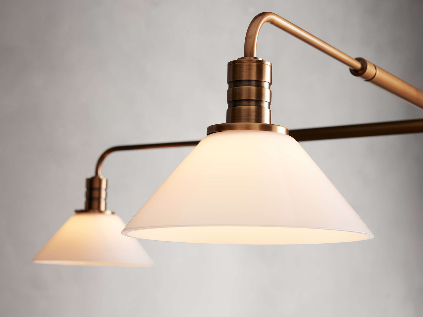 Theriond Round Chandelier 30"/52"