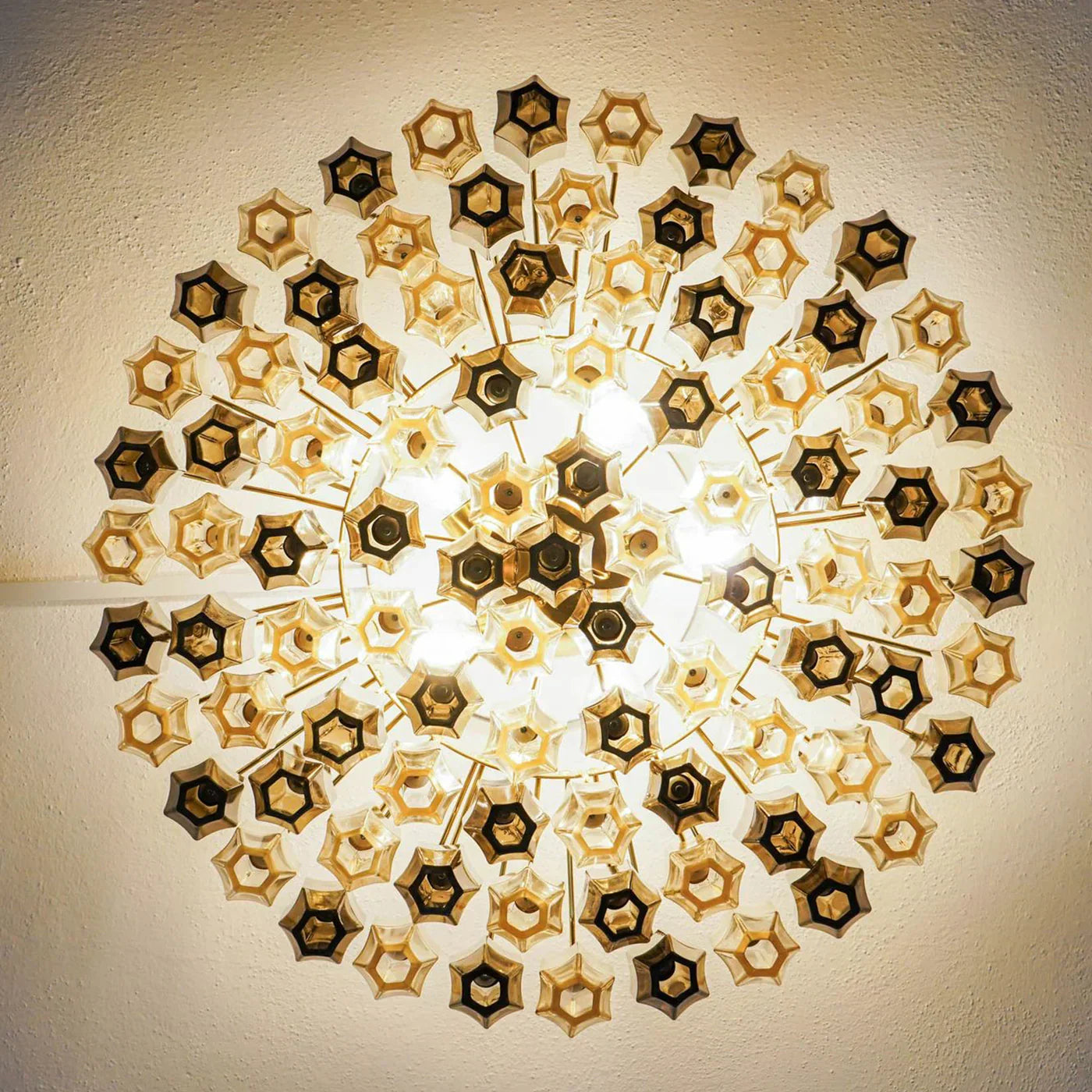 Prismatico 91 Elements Amber And Taupe Compact Ceiling lampGlass Flushmount 25"