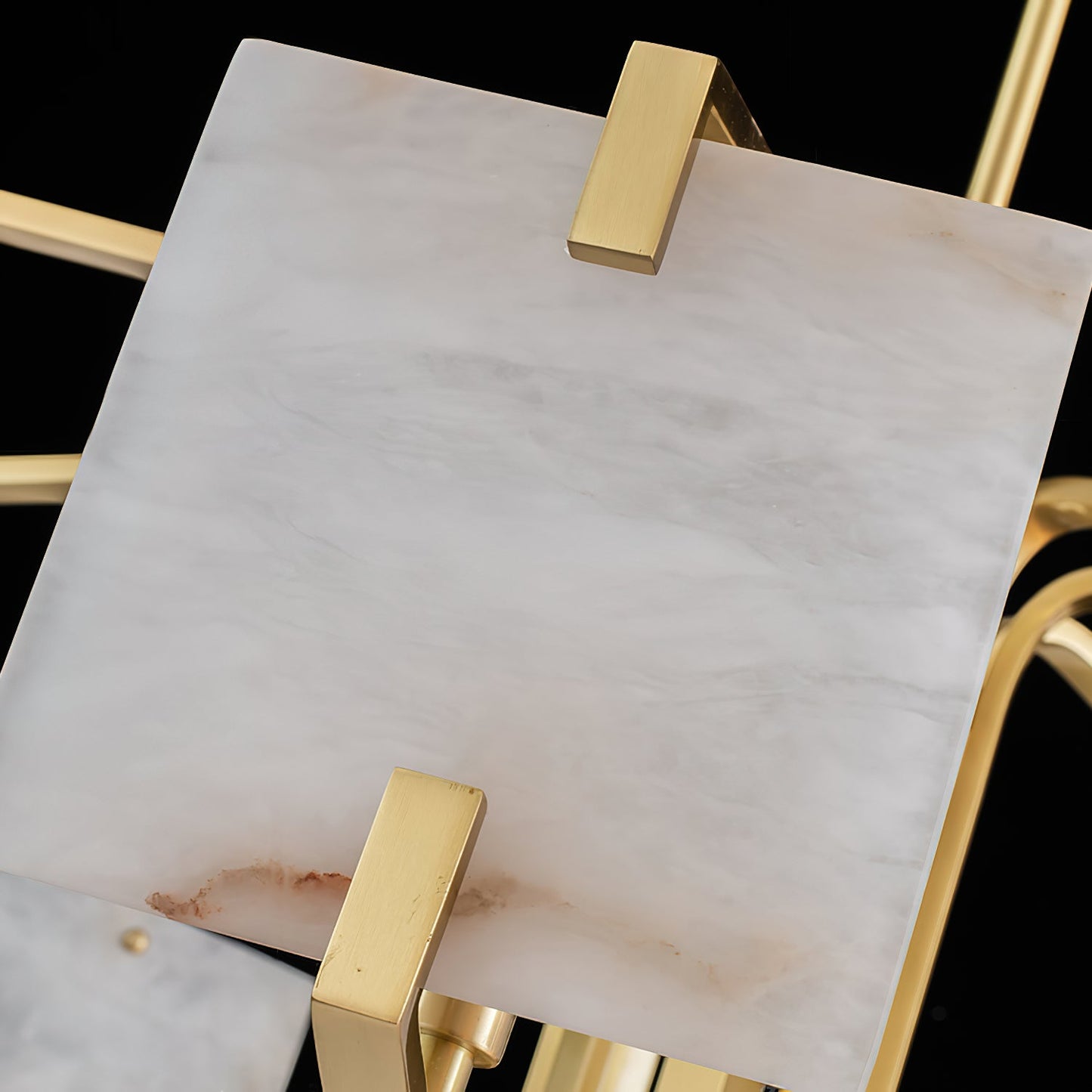 Appareil Alabaster Chandelier