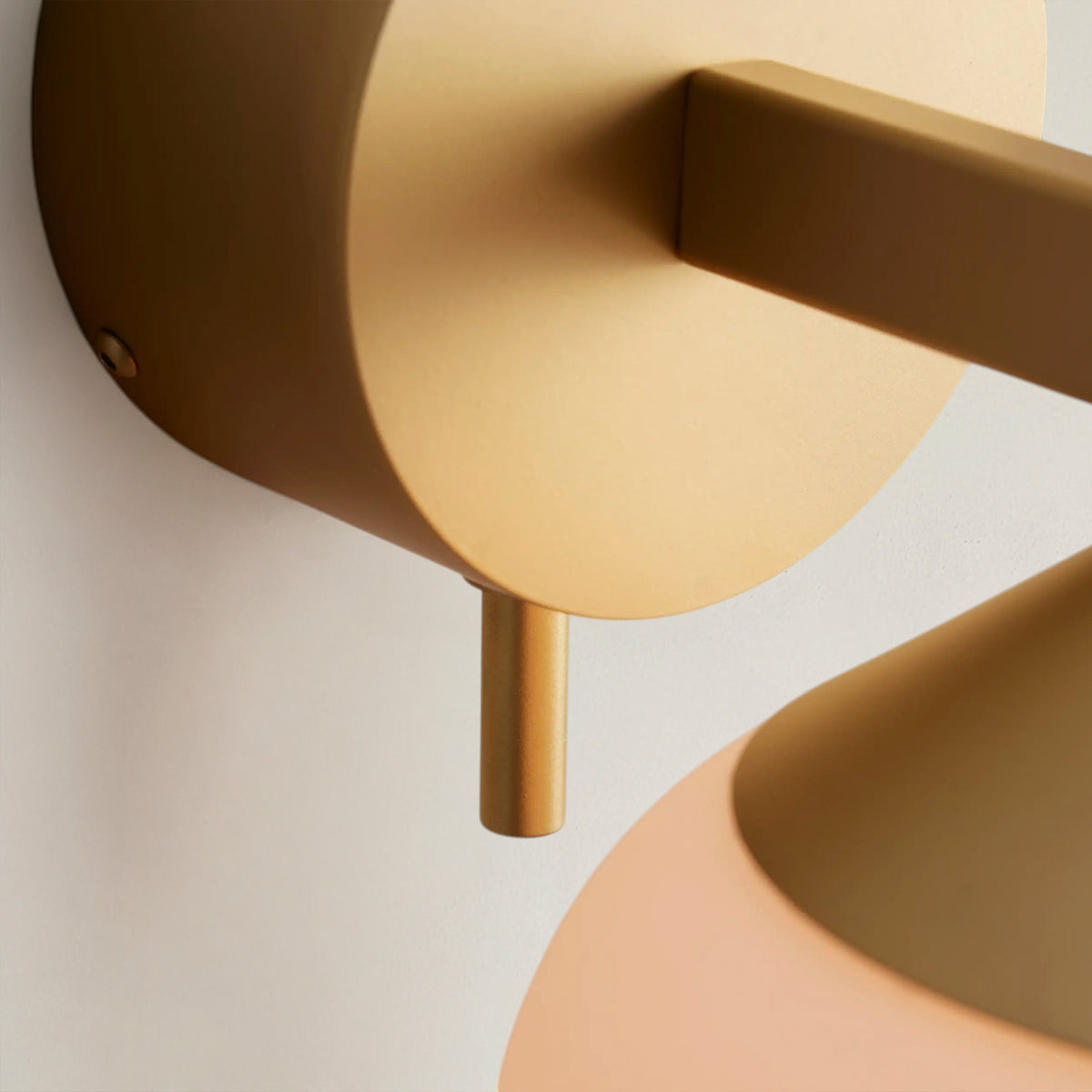 Costella Sconce