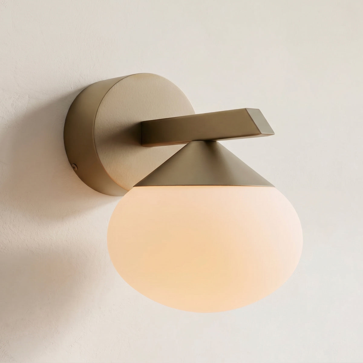 Costella Sconce