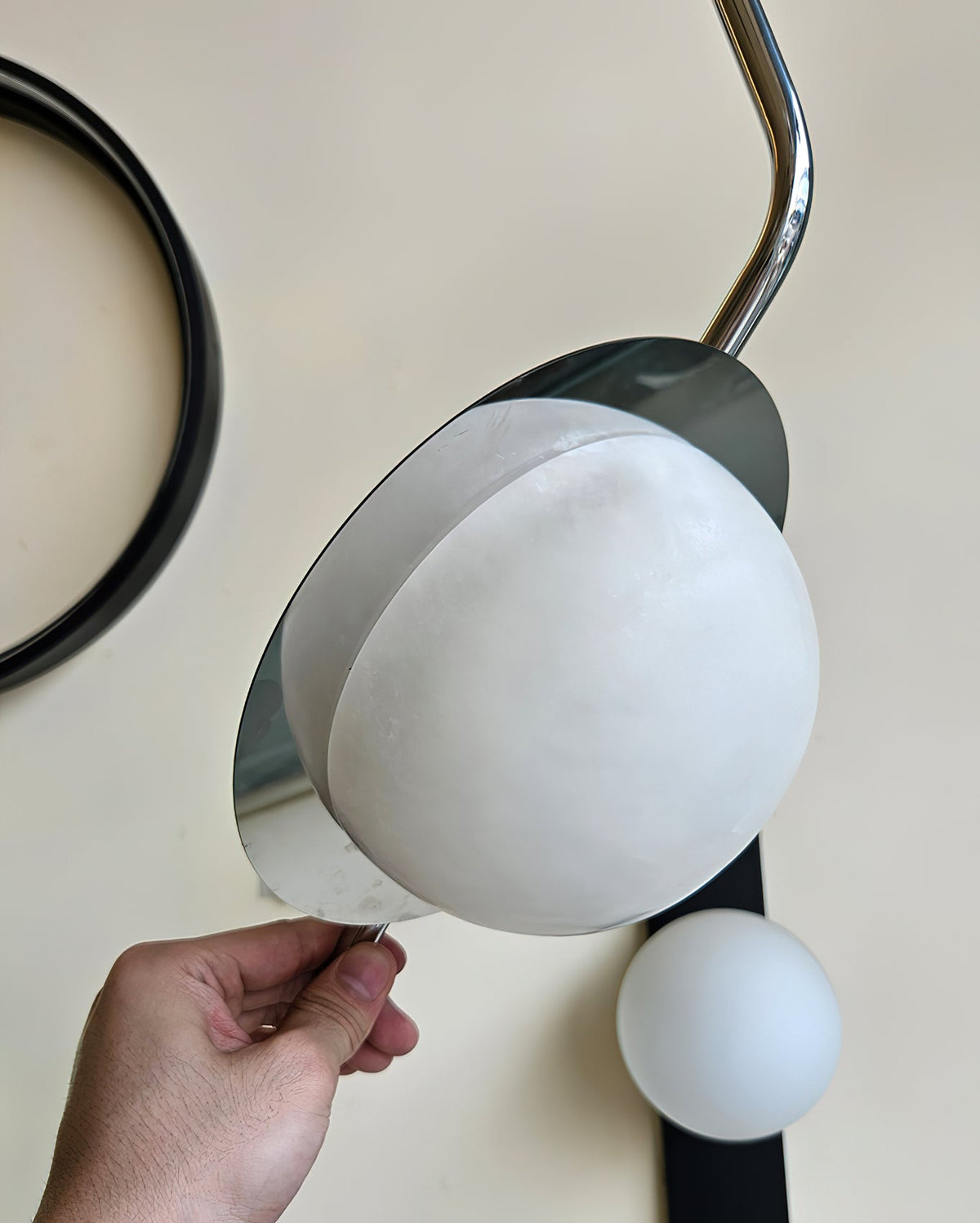 Chic Luminance Alabaster Pendant Light