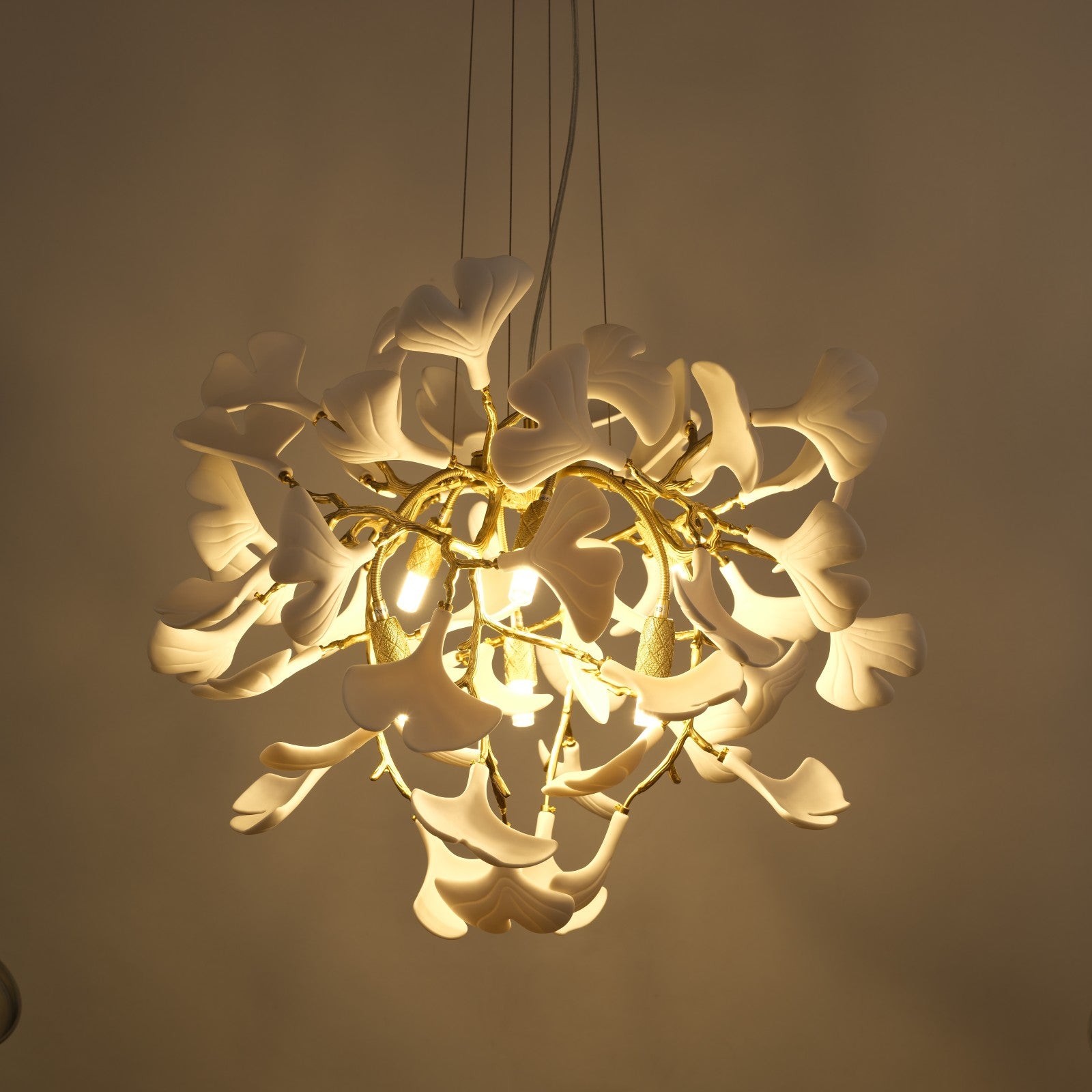 Ginkgo Ceramic Round Chandelier 24"