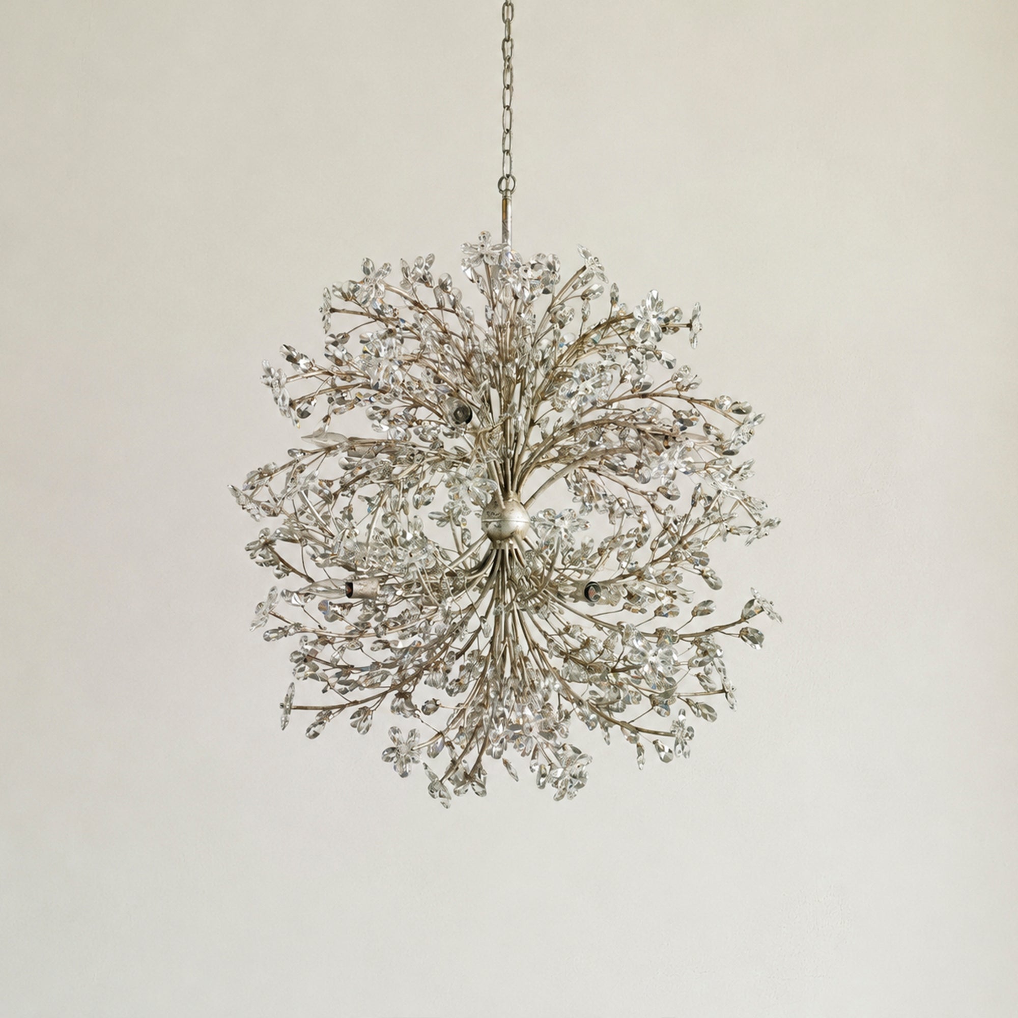 Fior 8-Light Round Chandelier 35"