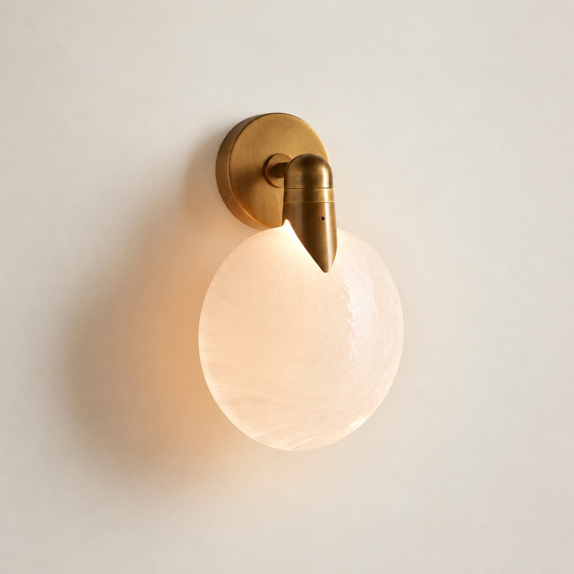 Lyla Sconce