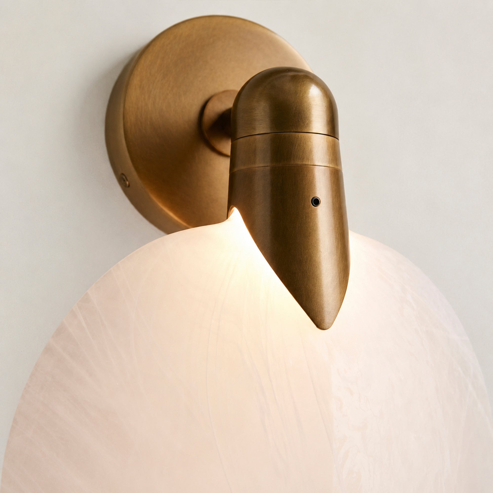 Lyla Sconce