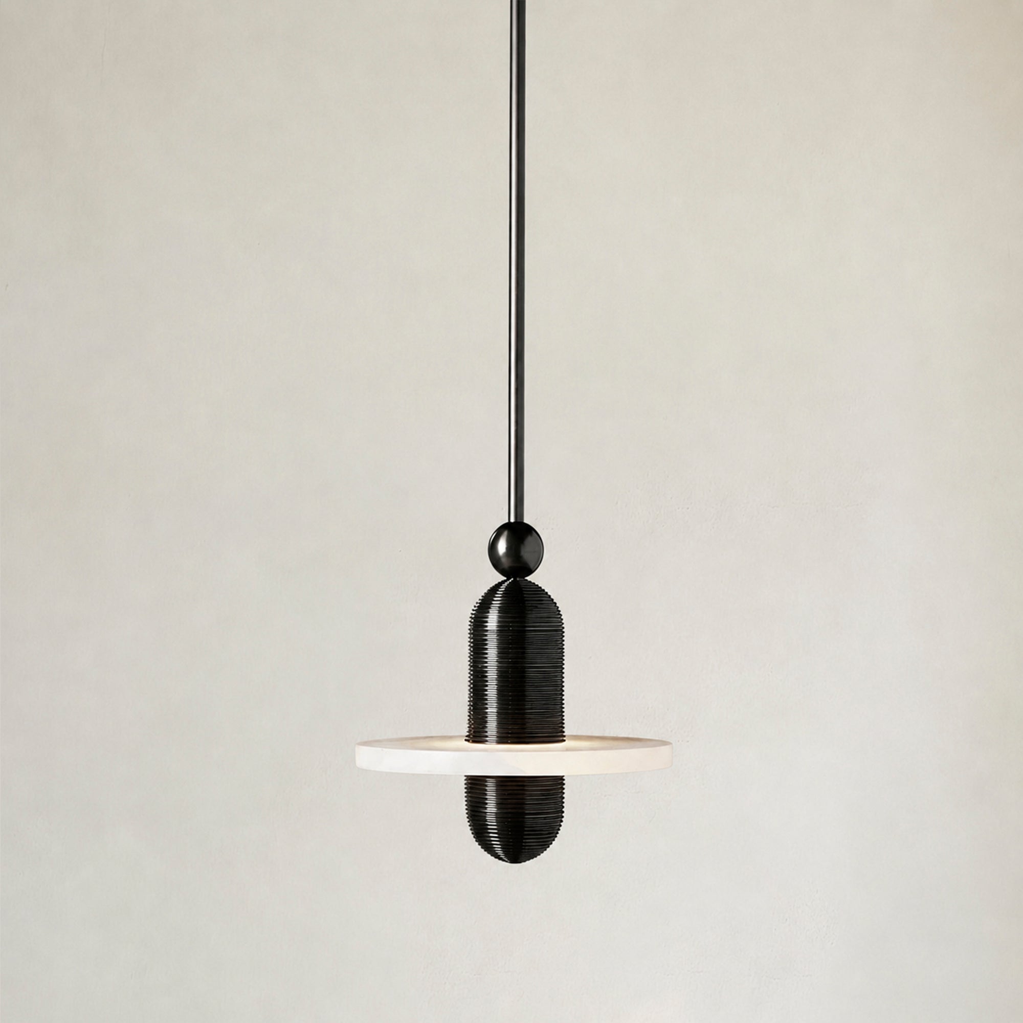 Median Alabaster Mono Pendant