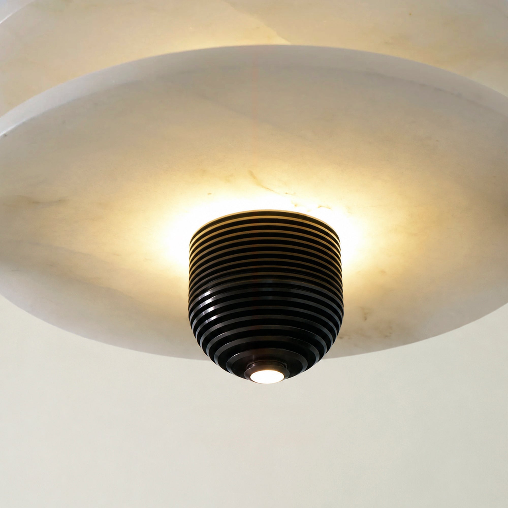 Median Alabaster Mono Pendant