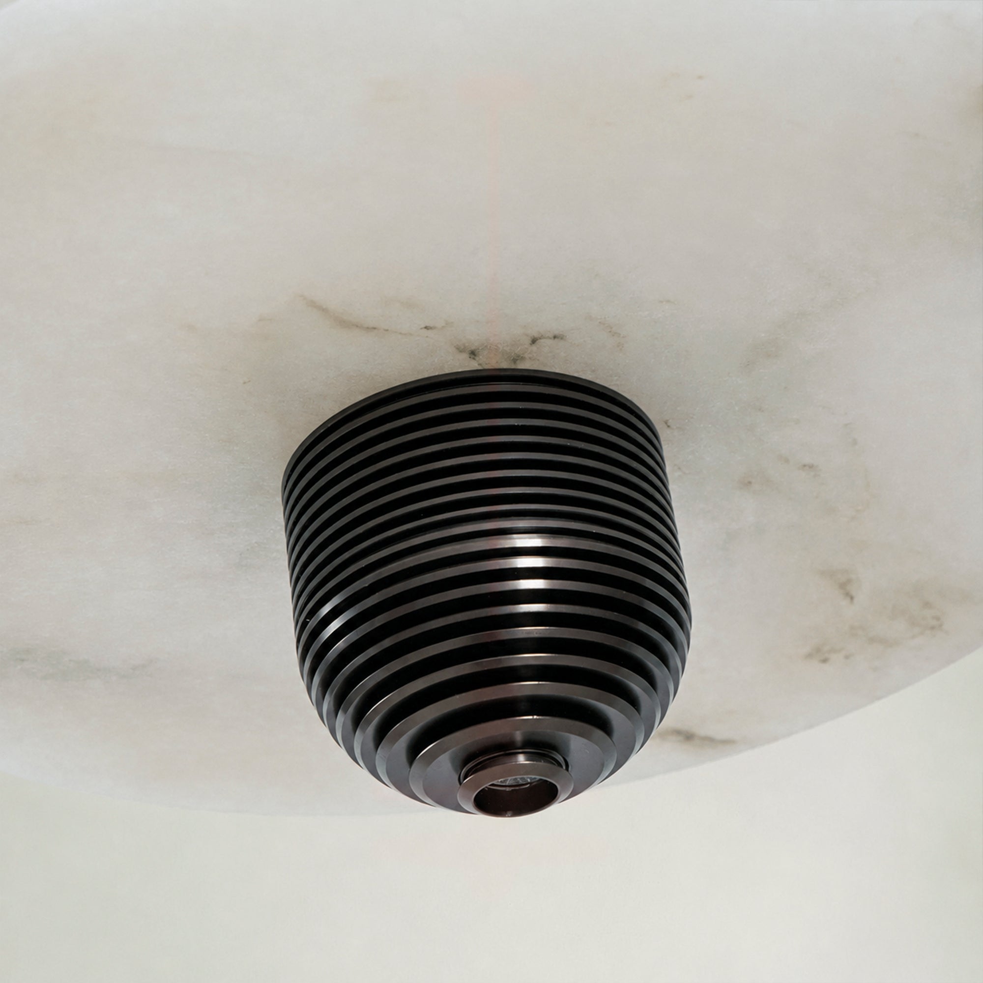 Median Alabaster Mono Pendant