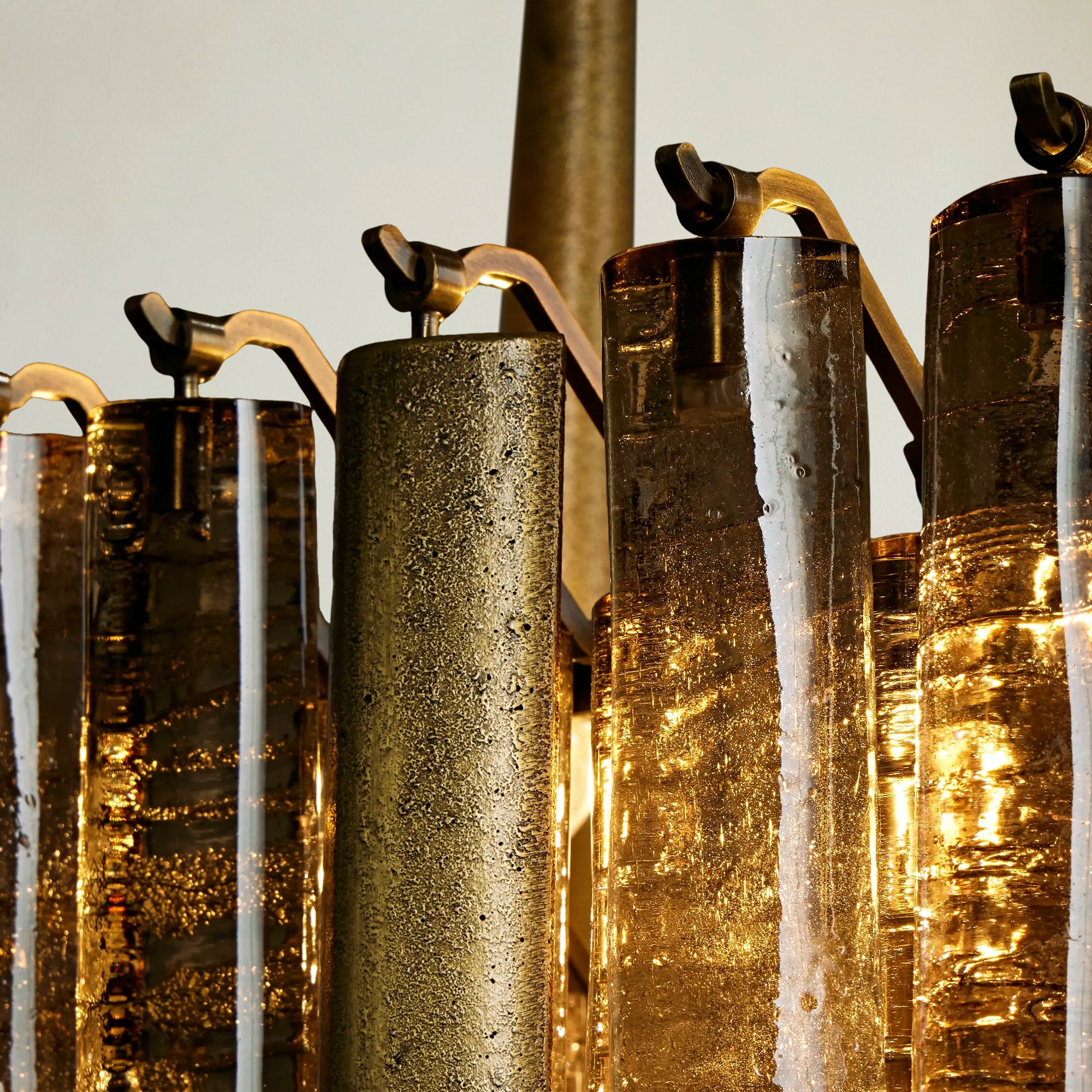 Neve Linear Chandelier