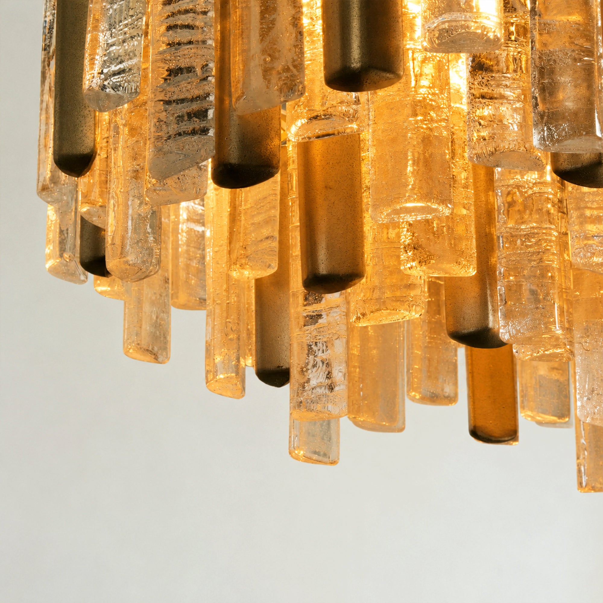 Neve Linear Chandelier
