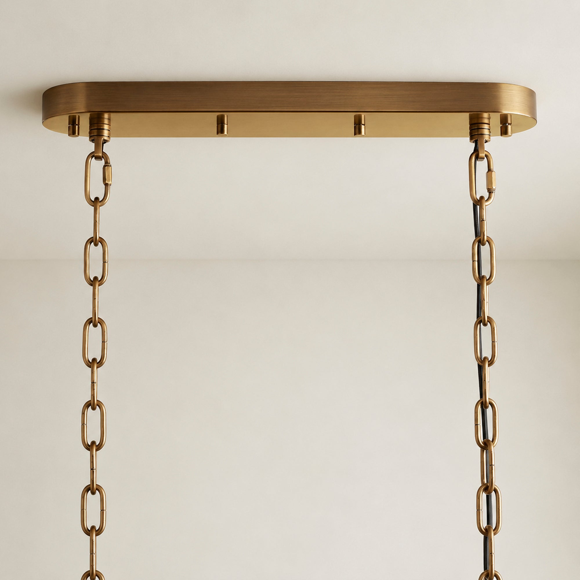 Neve Linear Chandelier