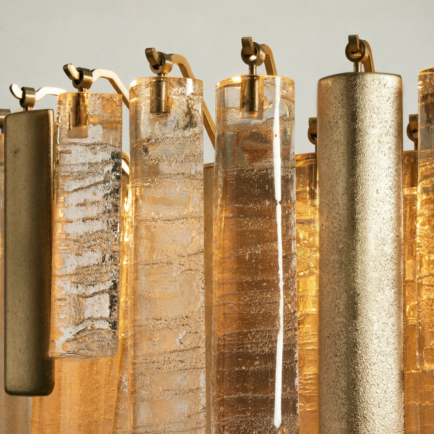 Neve Linear Chandelier