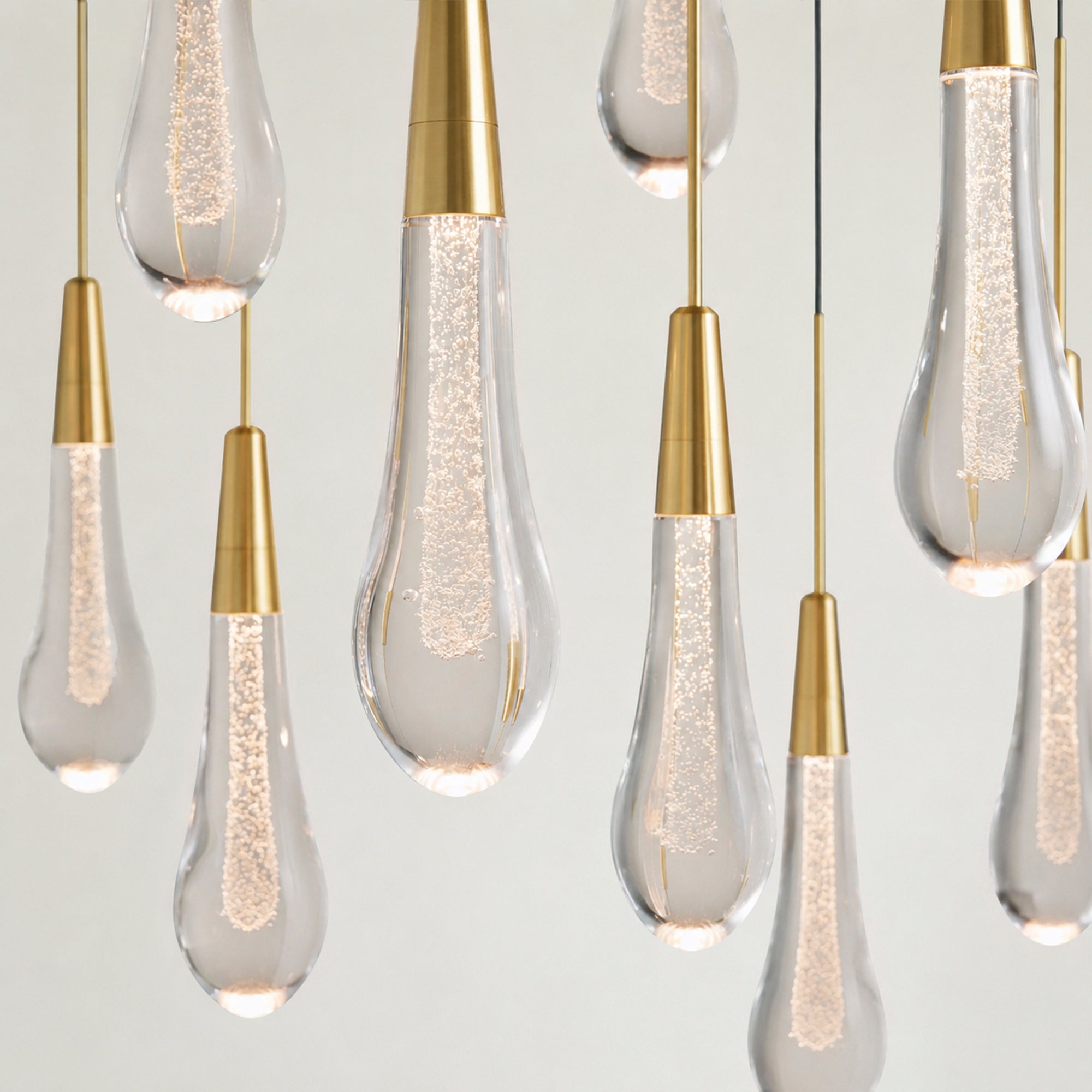 Soltaire Glass Linear Chandelier