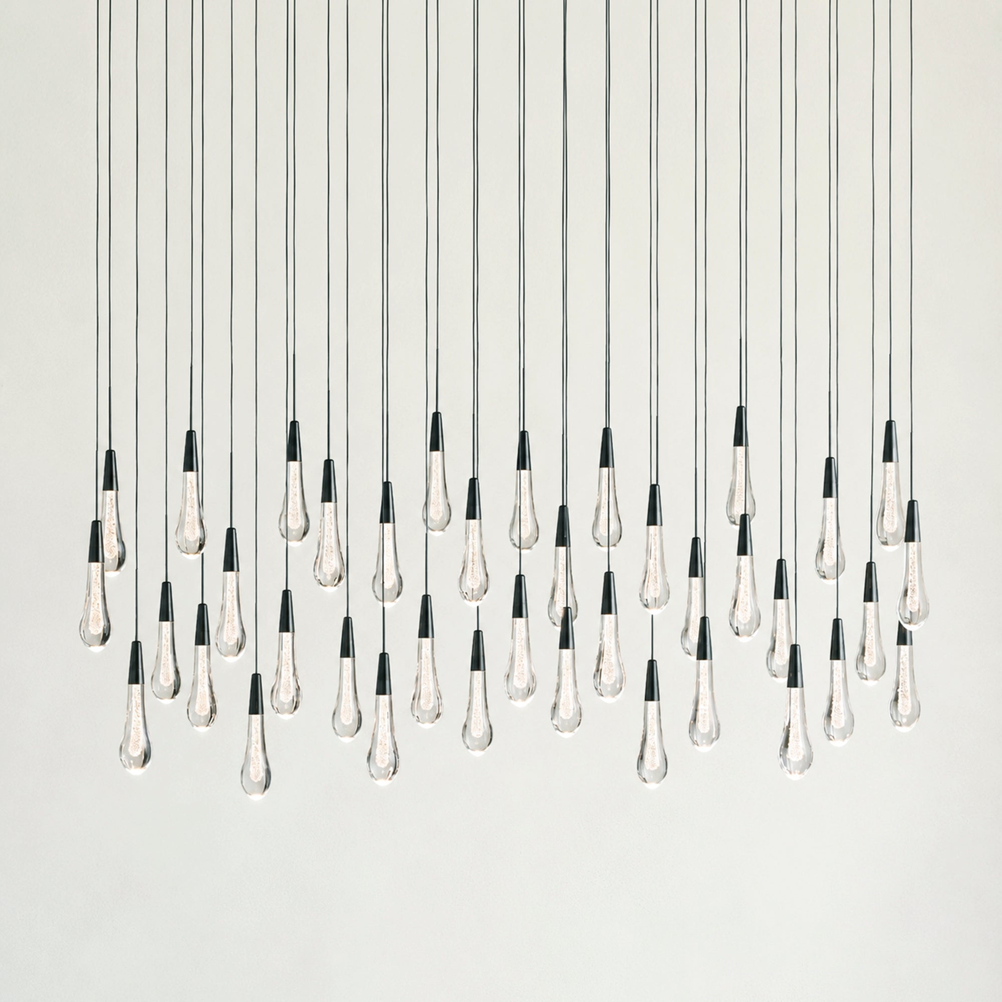 Soltaire Glass Linear Chandelier