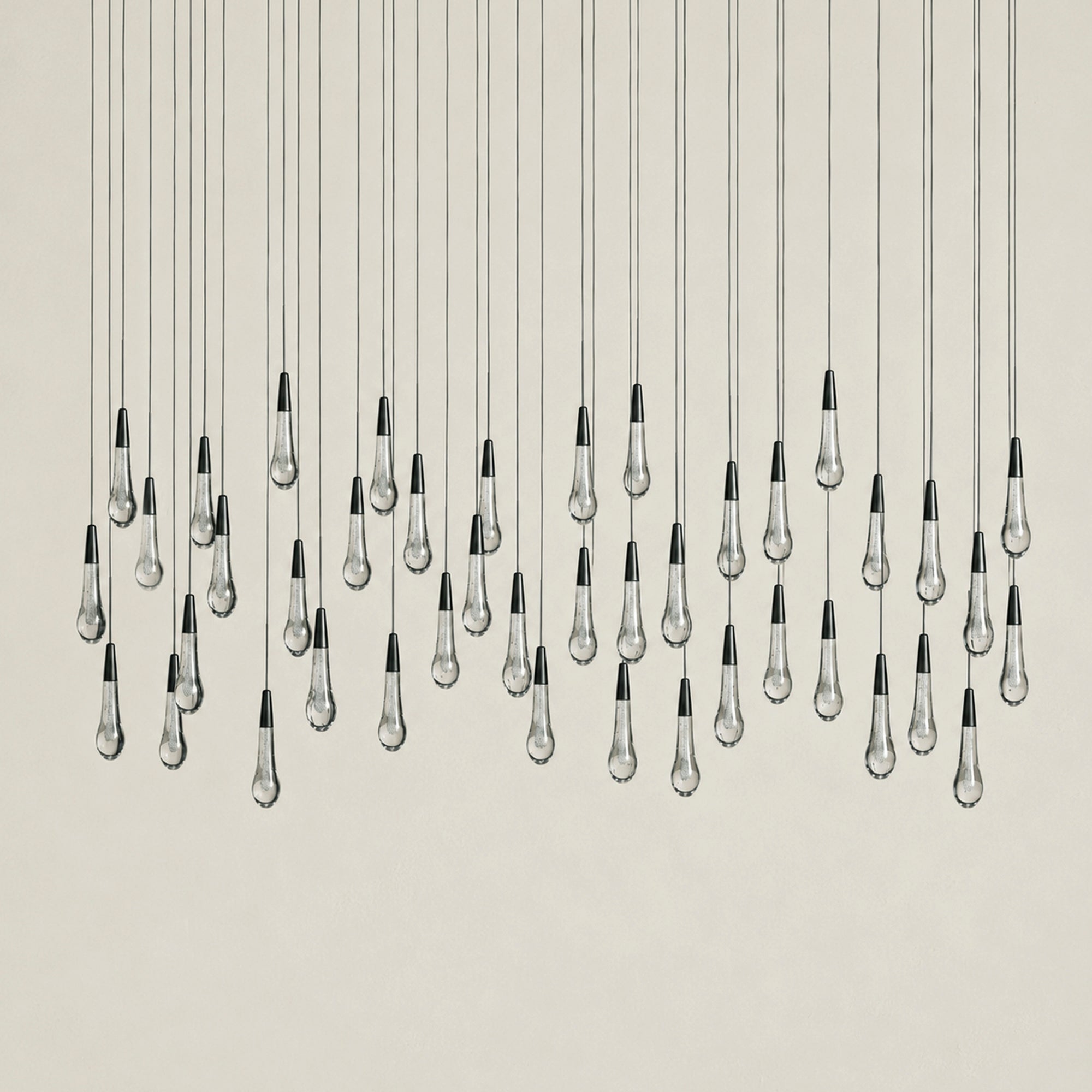 Soltaire Glass Linear Chandelier