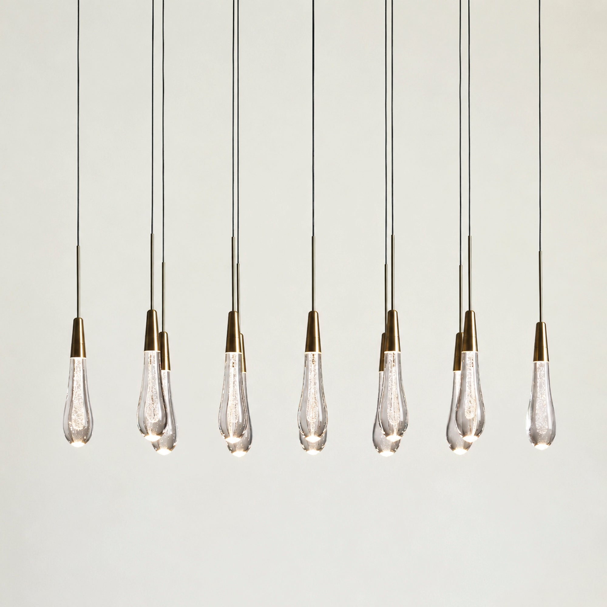 Soltaire Glass Linear Chandelier