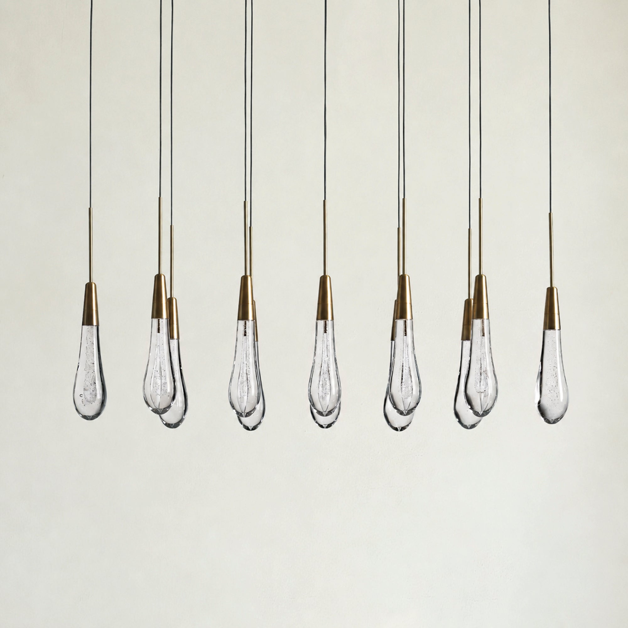Soltaire Glass Linear Chandelier