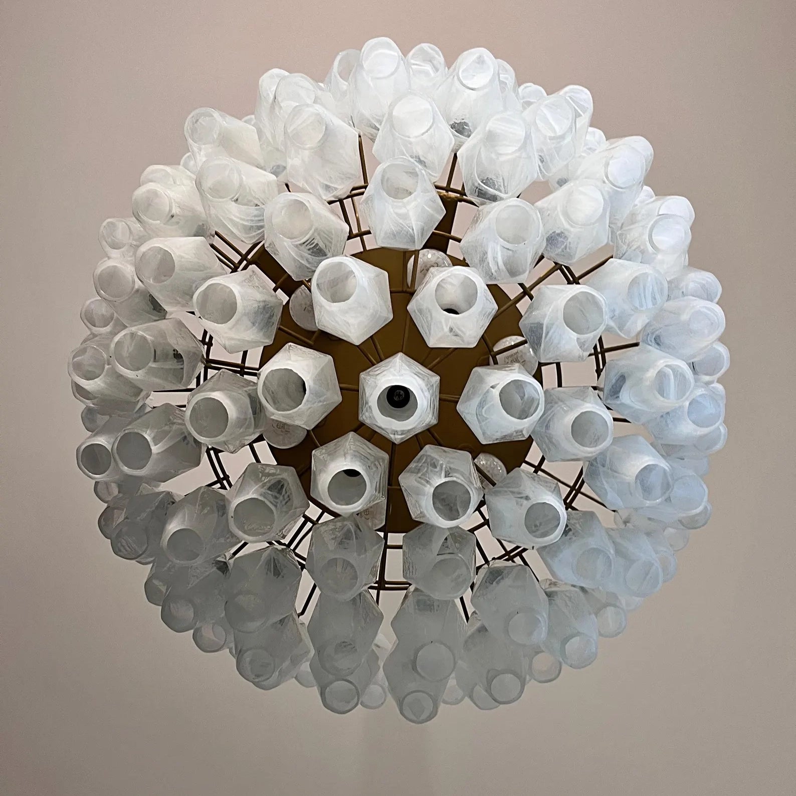 Verona White Alabaster Glass Round Chandelier 26" – 111 glass