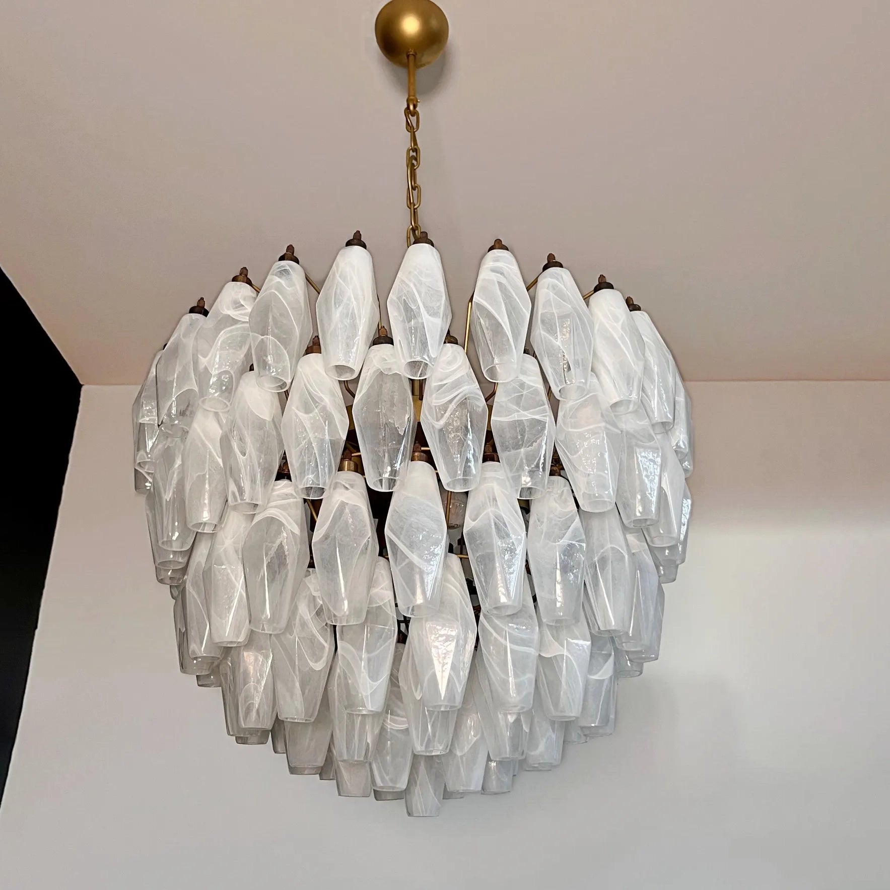 Verona White Alabaster Glass Round Chandelier 26" – 111 glass