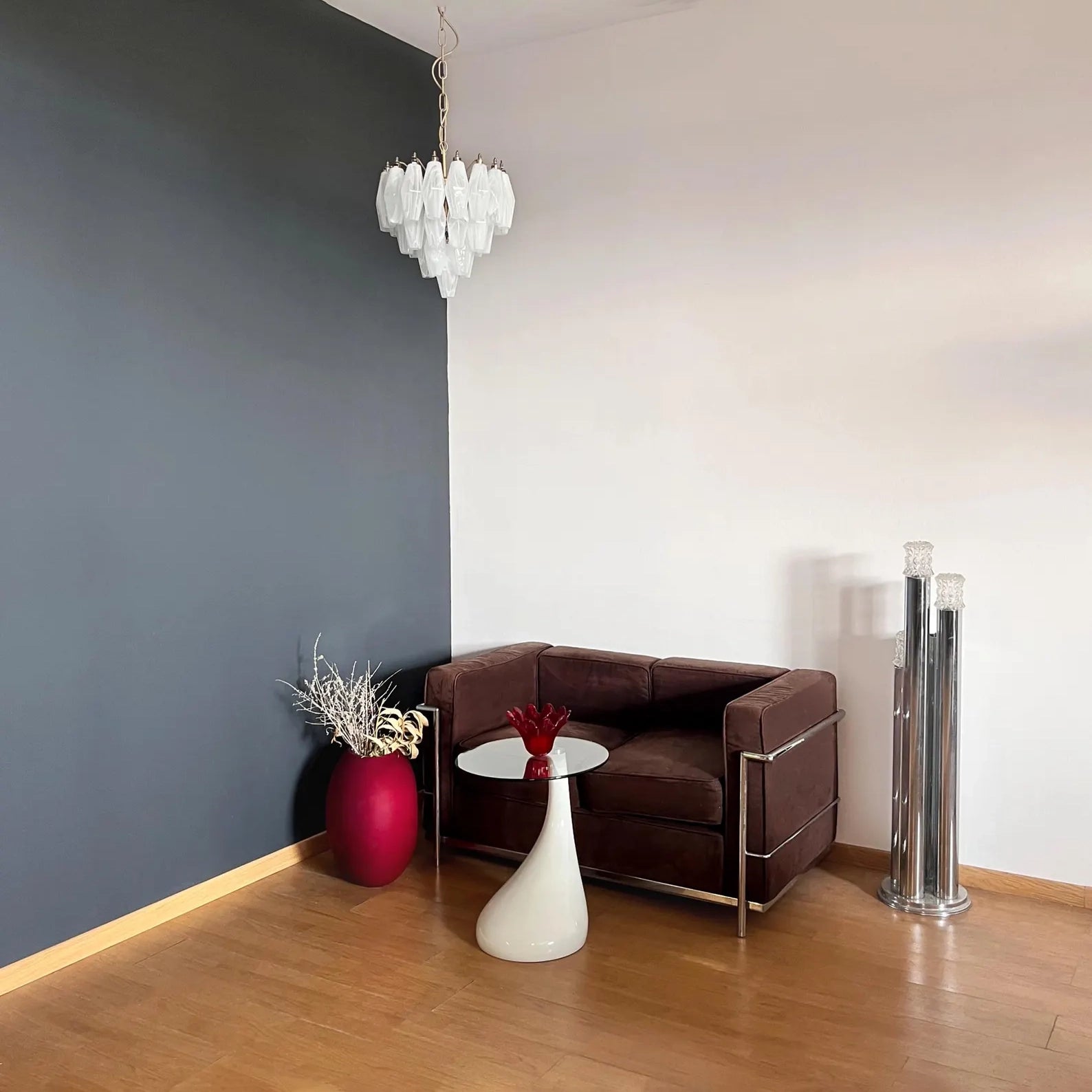 Verona White Alabaster Glass Round Chandelier 14" – 32 glass