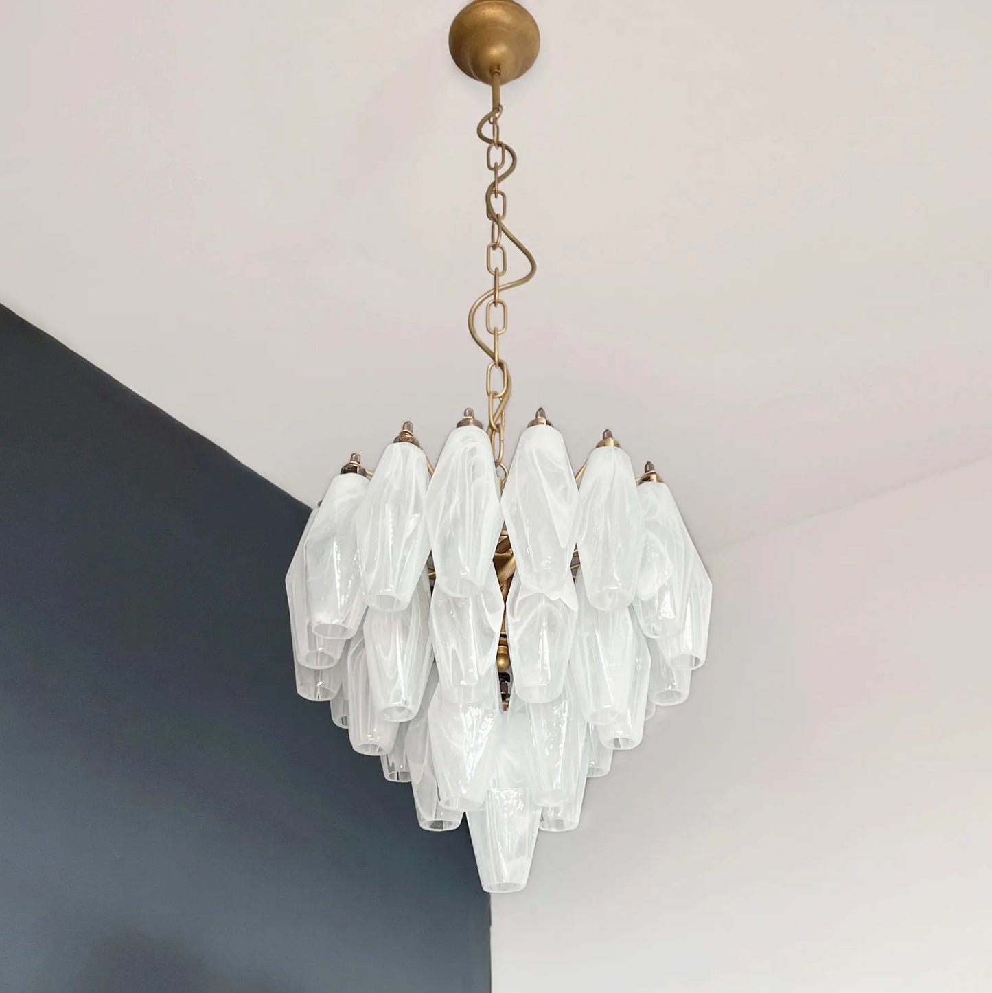 Verona White Alabaster Glass Round Chandelier 14" – 32 glass