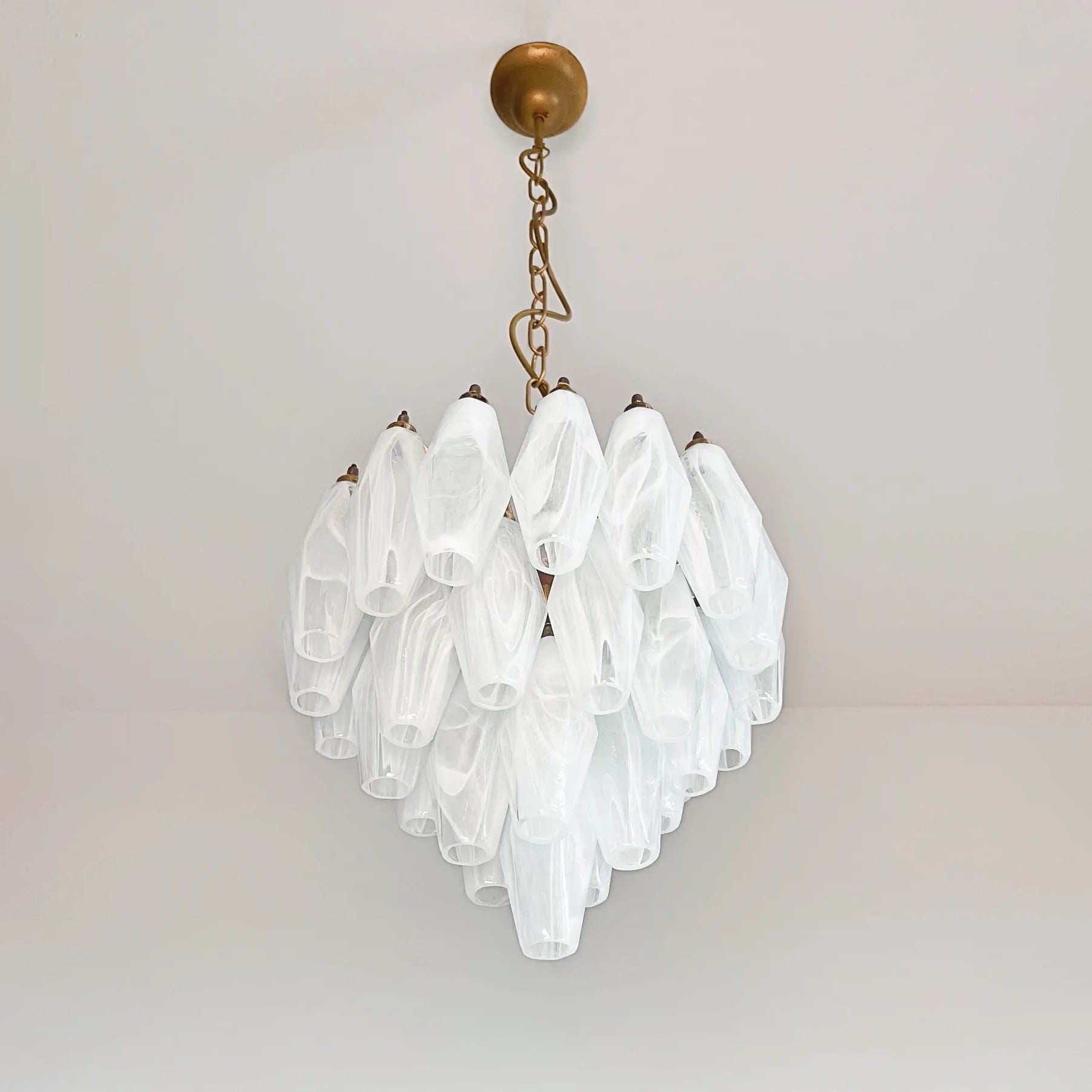 Verona White Alabaster Glass Round Chandelier 14" – 32 glass