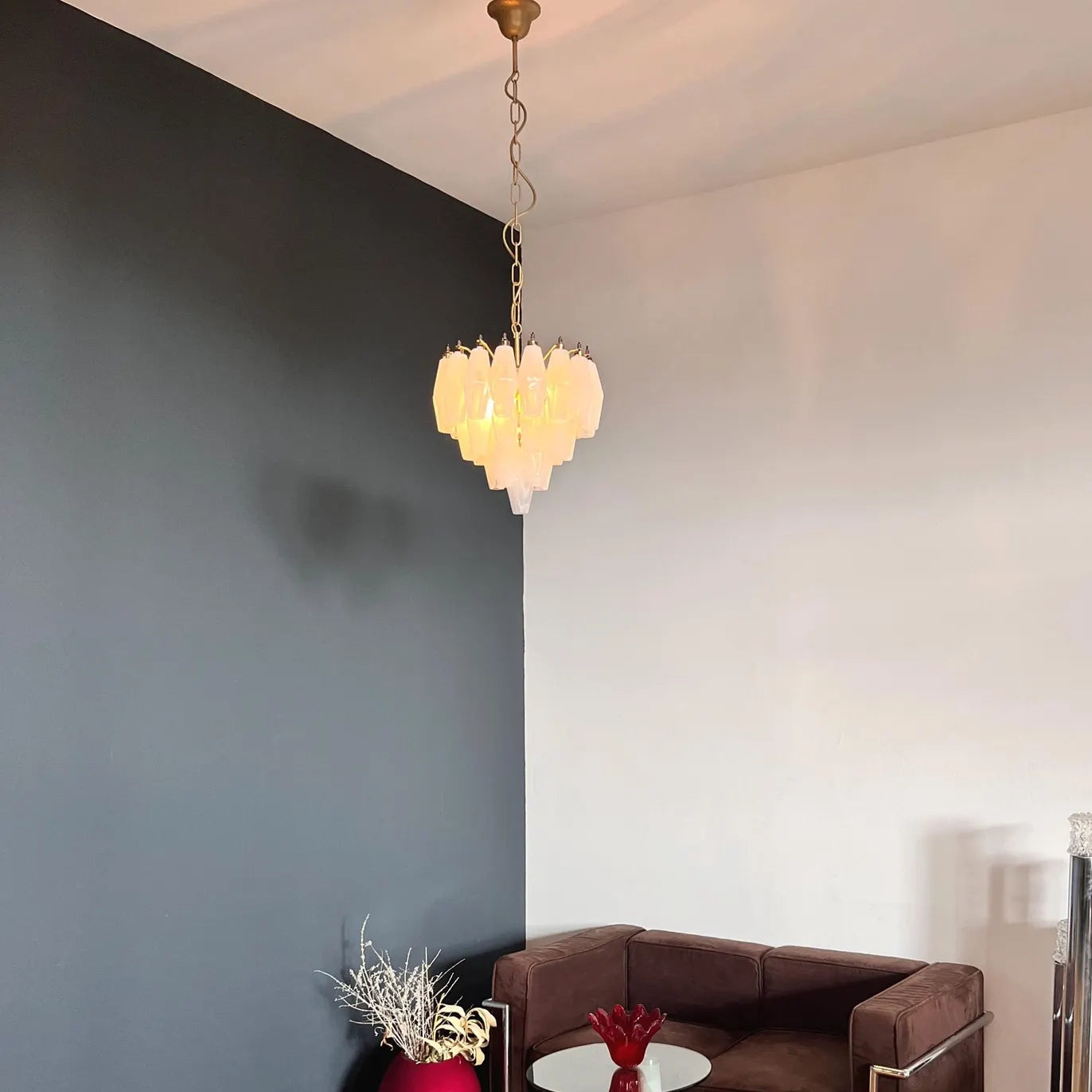 Verona White Alabaster Glass Round Chandelier 14" – 32 glass