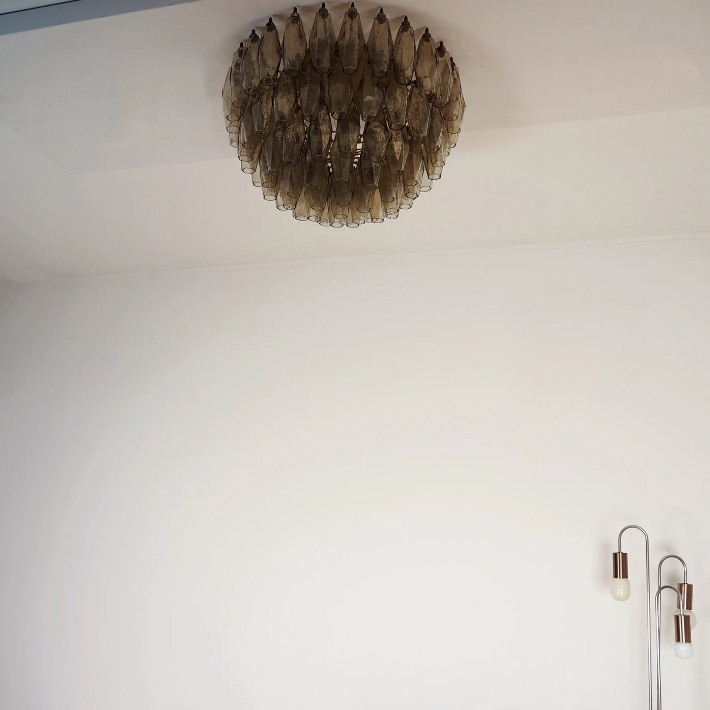 Verona Round Flushmount 24" - 84 Glass Smoked