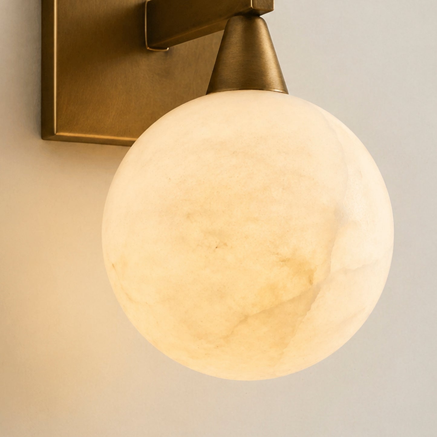 Arica Alabaster Sconce