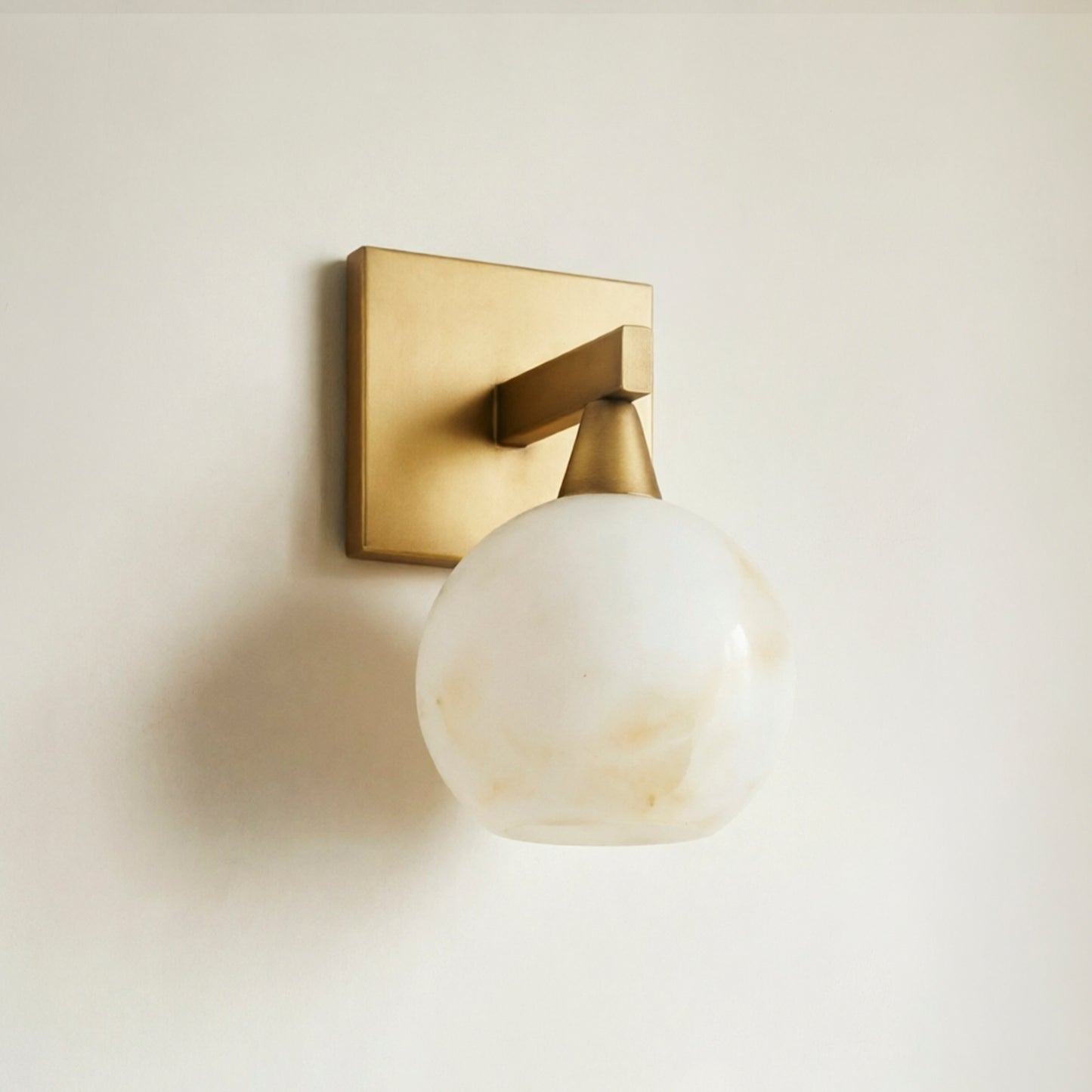 Arica Alabaster Sconce