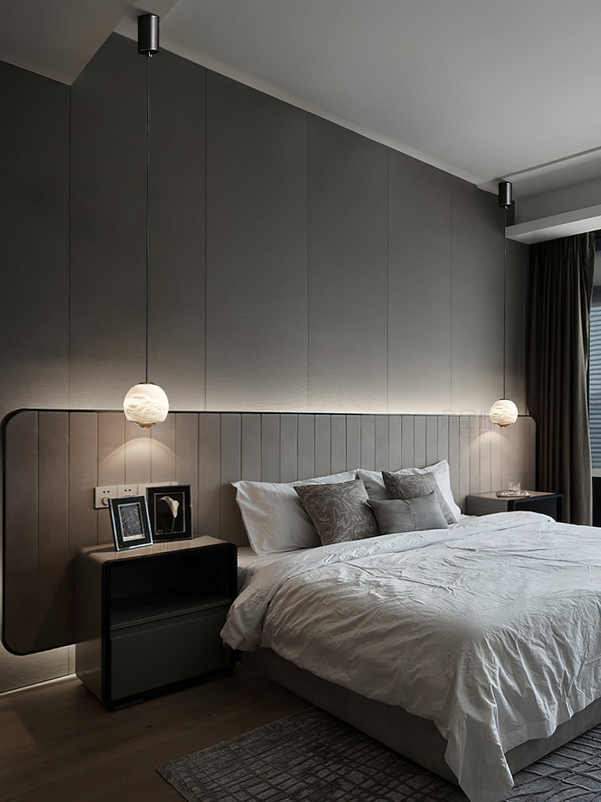 Ferox Alabaster Pendant Light