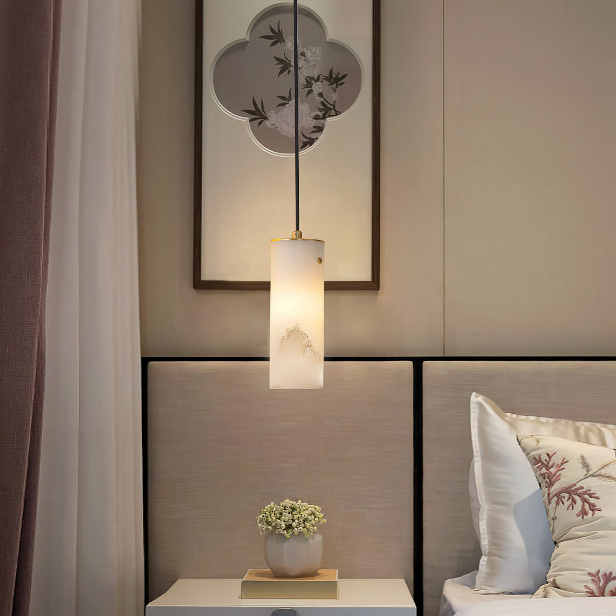 Nula Vertical Alabaster Pendant Light