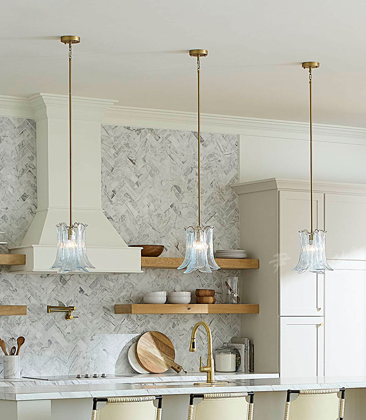 Olive Petal Glass Pendant Lamp