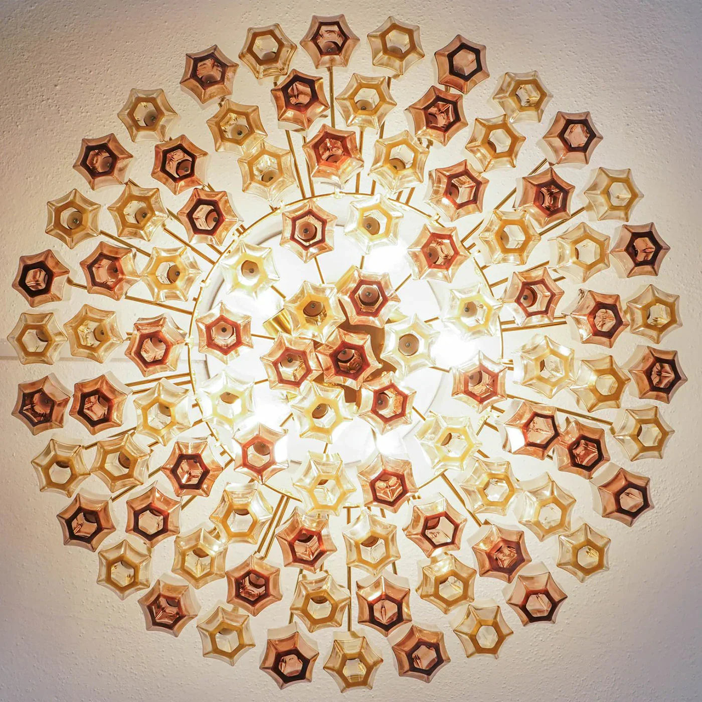 Prismatico 91 Elements Amber And Amethyst Compact Glass Flushmount 25"