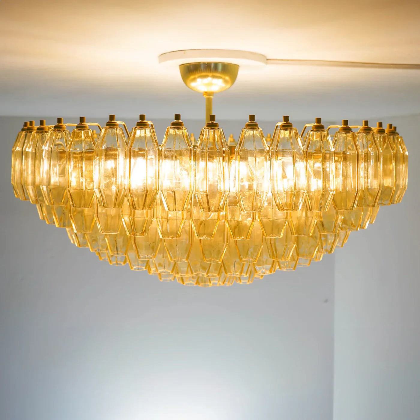 Prismatico 12-Light Amber Flushmount 35"